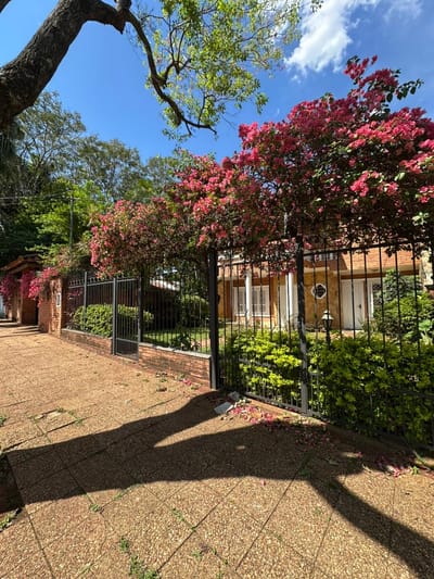 VENDO RESIDENCIA EN EL BARRIO SAN CRISTOBAL 