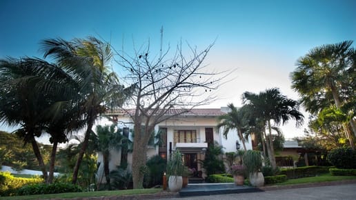 CASA EN VENTA - COLINAS 2 URUBO