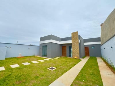 VENDO CASA EN PUERTA DEL LAGO