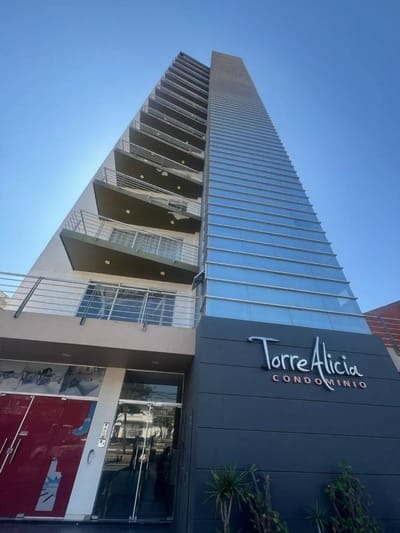 EDIFICIO EN VENTA SOBRE SEGUNDO ANILLO AV. EL TROMPILLO