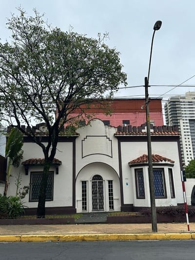 Vendo Propiedad sobre la Av. Peru, Asuncion