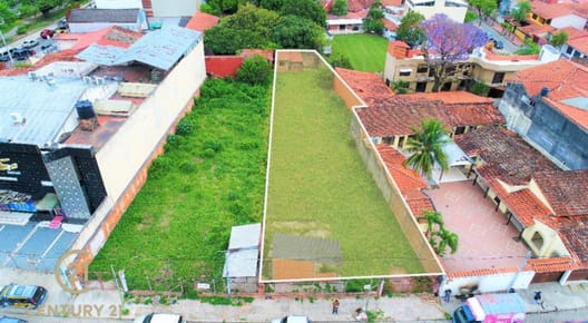 Terreno en Venta sobre Avenida Suárez Arana a media cuadra del 1 er anillo
