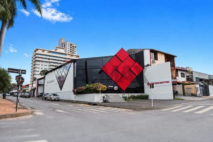 ESQUINA COMERCIAL A MEDIA CUADRA DE MARSICAL LOPEZ