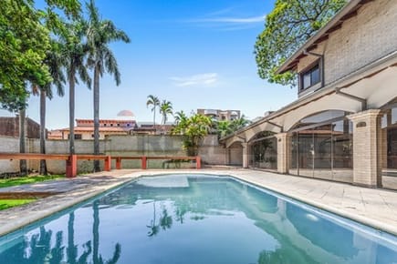 Casa-Venta-PY Asunción Recoleta