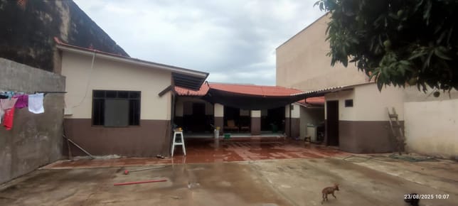 Anticretico economico de casa Feria Barrio Lindo