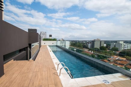 Vendo Departamento Equipado en Edificio Hassler