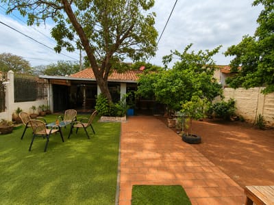 VENDO CASA A METROS DE LA RUTA LUQUE - LIMPIO