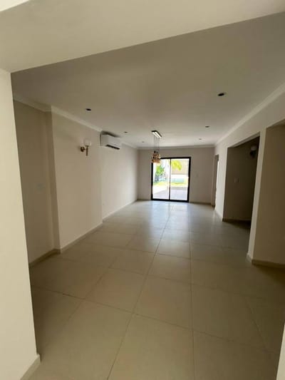 Venta De Casa Refaccionada A Nueva Zona Complejo Santos Y Textilia, Barrio Jara
