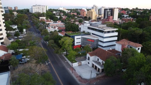 Vendo Oficina Corporativa sobre la Av.Mariscal Lopez - Ciudad Nueva (Asuncion)