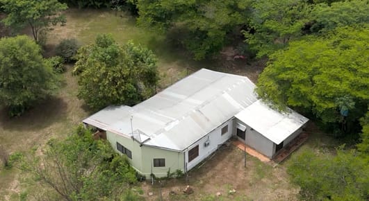 VENDO CASA QUINTA EN YPACARAI