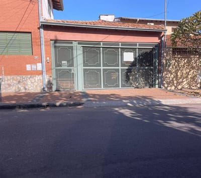 EN VENTA CASA EN BARRIO JARA