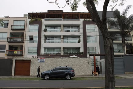 Departamento en Surco - Primer Piso