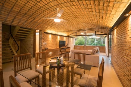 ALQUILO TRIPLEX A ESTRENAR EN LAMBARE ZONA YATH