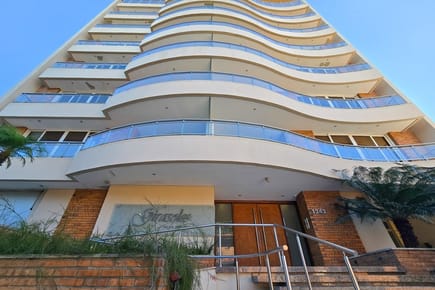 vendo departamento en recoleta de 3 hab. + Área de Servicio 
