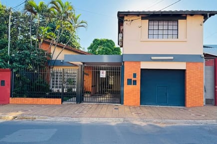 Casa-Venta-Alas Paraguayas - Los Laureles, Los Laureles, Asunción