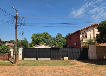 EN VENTA - CASA EN FERNANDO DE LA MORA ZONA NORTE