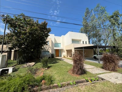 EN VENTA HERMOSA CASA EN SURUBI'I