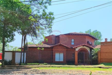 HERMOSA Y AMPLIA RESIDENCIA EN FERNANDO ZONA NORTE