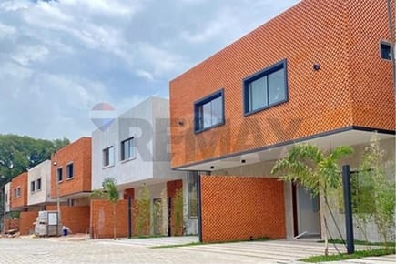 ALQUILO CASA EN SAN LORENZO BARRIO ALTEA LAGUNA