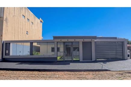 Casa-Venta-Area 5, Presidente Franco, Alto Paraná