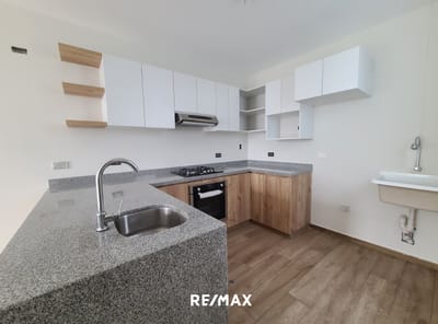Flat en venta, Vive En La Urbanización Salamanca, Zona A1 y Frente A Parque