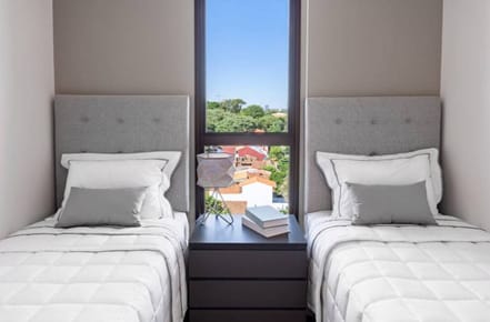 EN VENTA DEPARTAMENTO AMOBLADO DE DOS DORMITORIO