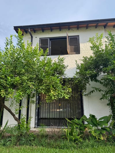 ALQUILO CASA EN EXCELENTES CONDICIONES EN MARISCAL LOPEZ 