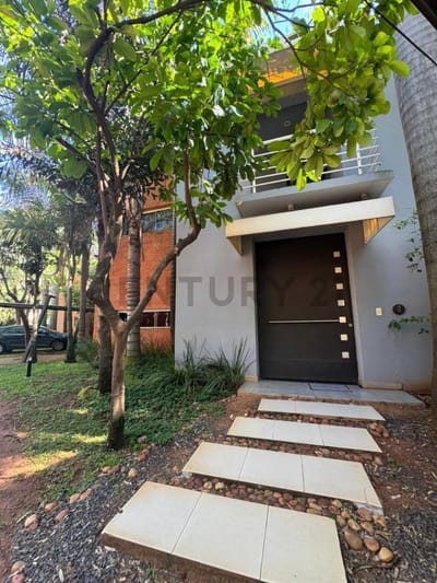 Alquiler de Casa en Condominio en Fernando de la Mora, Central