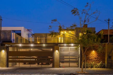 Amplia residencia familiar en Villa Aurelia