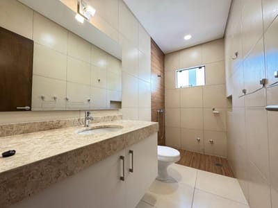 DUPLEX A ESTRENAR EN LUQUE - 4TO BARRIO