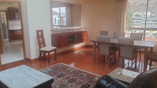  Departamento en Alquiler de 3 dormitorios en Calacoto