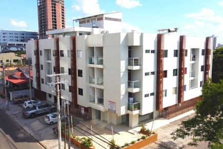 EDIFICIO COMERCIAL CON RENATIBILIDAD INMEDIATA EN "EQUIPETROL"