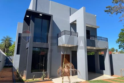 DÚPLEX EN VENTA - CAPIATÁ
