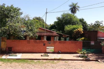 Vendo casa en Lambaré, 4 mojones zona Superseis