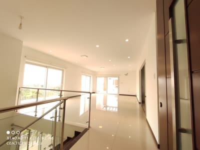 LUJOSO PENTHOUSE EN JARDINES DEL NORTE IV