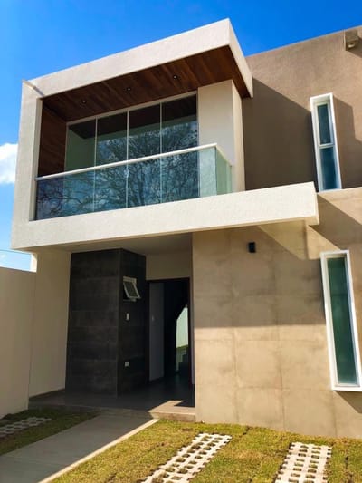 HERMOSA CASA EN VENTA A ESTRENAR -  ZONA NORTE 