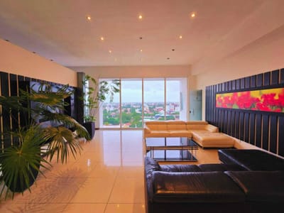 EN VENTA | PENTHOUSE PISO COMPLETO | AVENIDA BENI ENTRE 2DO Y 3ER ANILLO (tc 7)