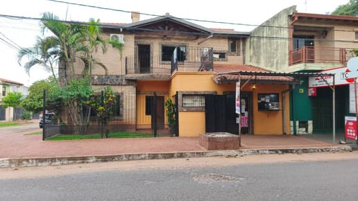 VENDO CASA EN SAN LORENZO