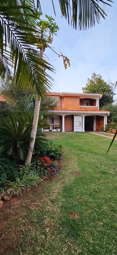 House For Sale In The Herrera Neighborhood Of Asunción.