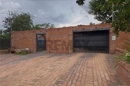 Casa-Venta-PY Cordillera San Bernardino Avd Guillermo Nauman km46 y calle…