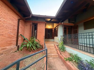VENDO HERMOSA CASA EN SANTISIMA TRINIDAD 