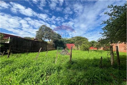 VENDO TERRENO EN LUQUE LAURELTY