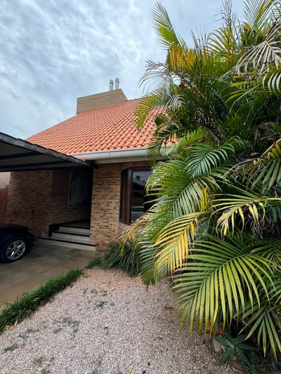 Alquilo Casa En Villa Aurelia  3 Dormitorios En Planta Baja
