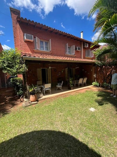 CASA DUPLEX  EN VENTA 