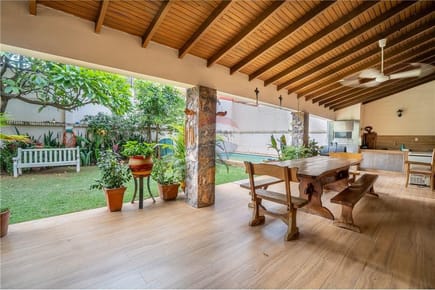 Vendo Propiedad De 2 Plantas Y 4 Habitaciones En Mburucuyá