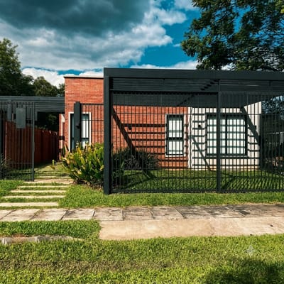 VENDO CASA EN SAN BERNARDINO PARAGUAY 