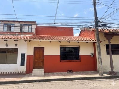Estrategica Casa En Venta En El Centro