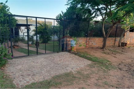 VENDO LINDA Y AMPLIA CASA EN LIMPIO VILLA MADRID