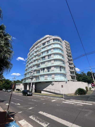 En venta departamento de 2 dorm. en Barrio Herrera