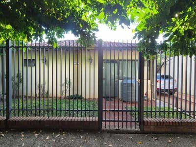  PROPIEDAD EN BARRIO JARA